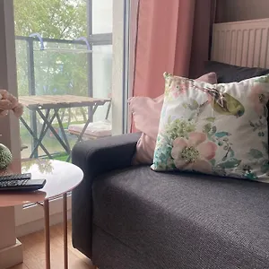 https://airport-green-apartment-kl21.warsawhotelspoland.com