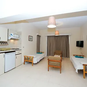 https://fig-tree-apartments.protaras-cy-hotels.com